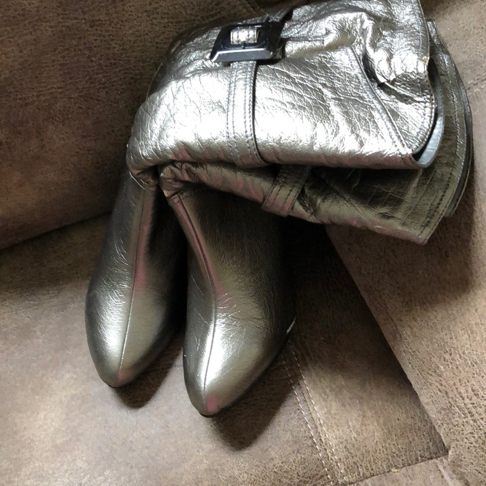 Boots - Picture 3 of 3